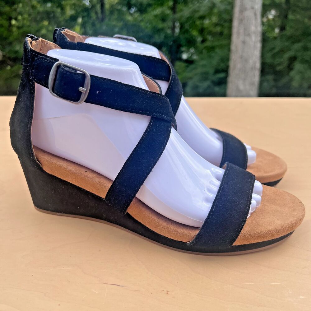 Women's Kenadee Wedge Sandal - Comfortable Lucky Black Ladies Shoes Size 9 NWOT
